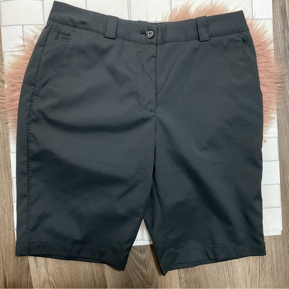 Nike Black Bermuda Golf Short Size 6 - Picture 4 of 10